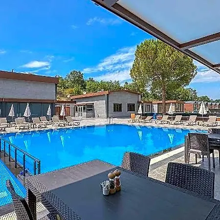 Baronet Kamping Hotel 5*