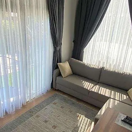 Hotel Baronet Kamping Çınarcık