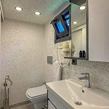 Hotel Baronet Kamping Çınarcık